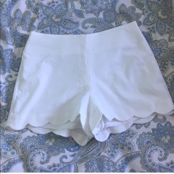 Love Tree Pants - White Scalloped Shorts.